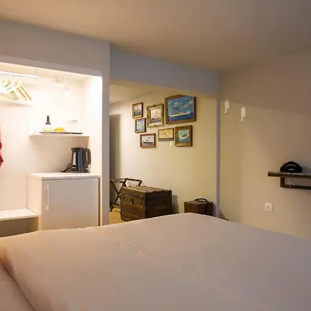 The Frogs_guest House 3*
